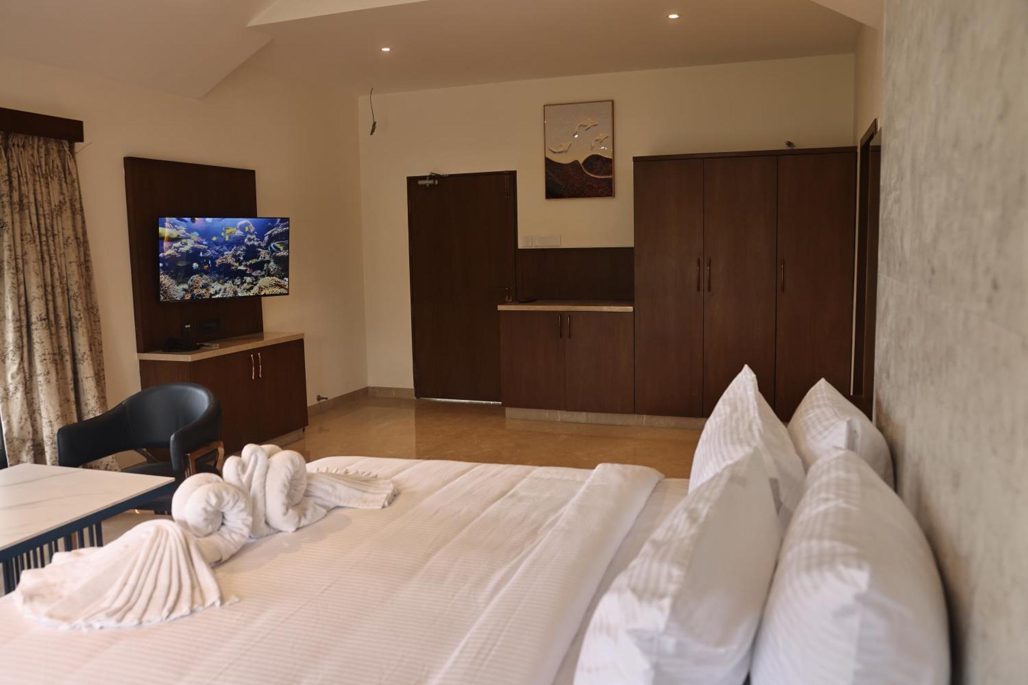 Mstays Ecr By Mirabilis Hotel Ченнаї Екстер'єр фото