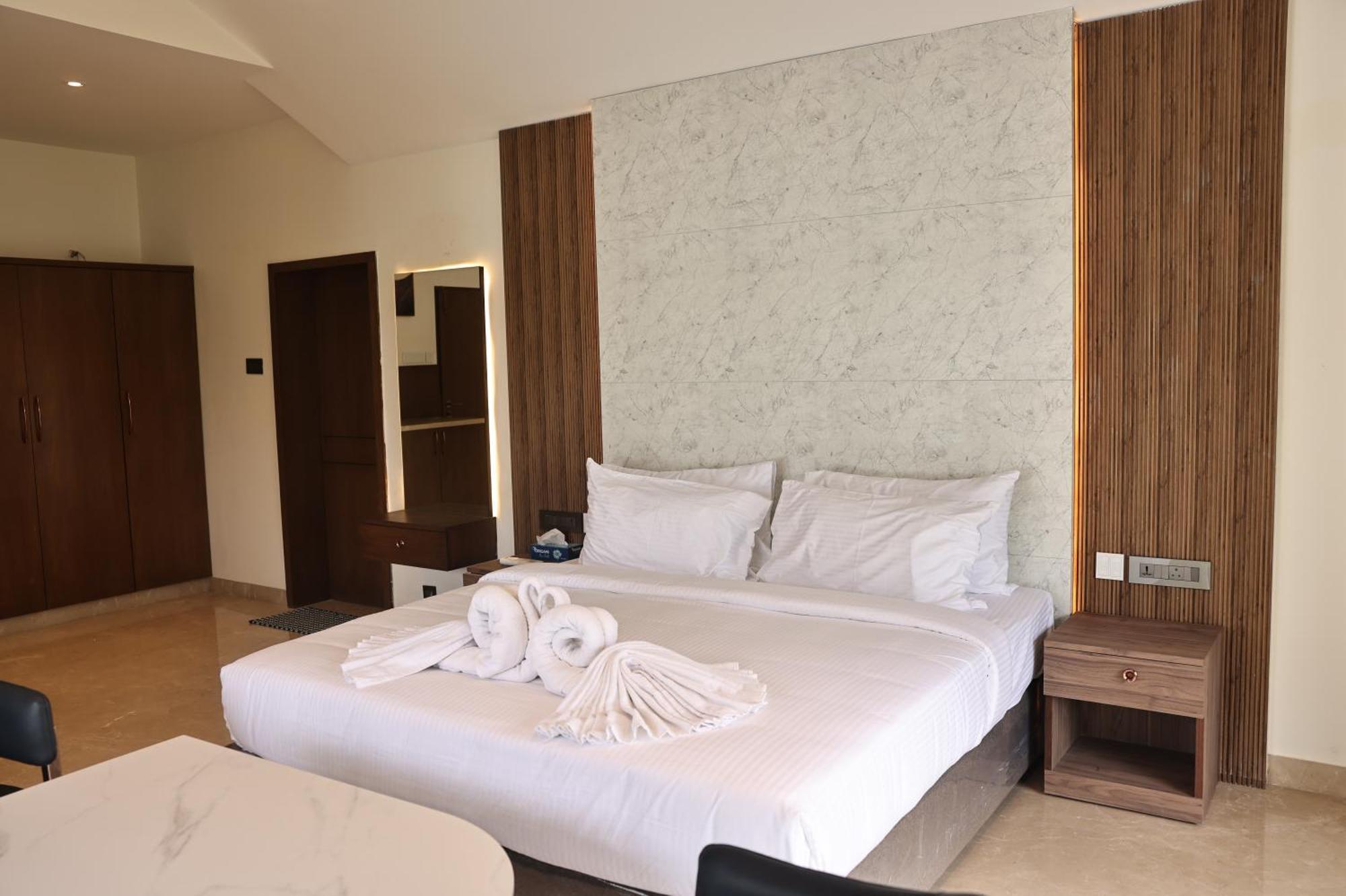 Mstays Ecr By Mirabilis Hotel Ченнаї Екстер'єр фото